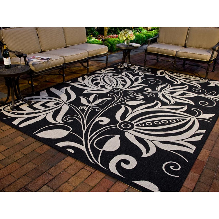 Winston Porter Herefordshire Floral Black/Tan Indoor / Outdoor Area Rug